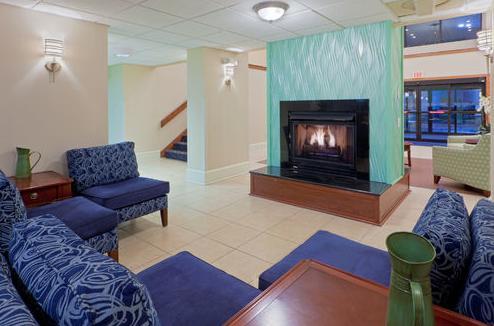 Holiday Inn Express Seaford-Route 13 Beltér fotó